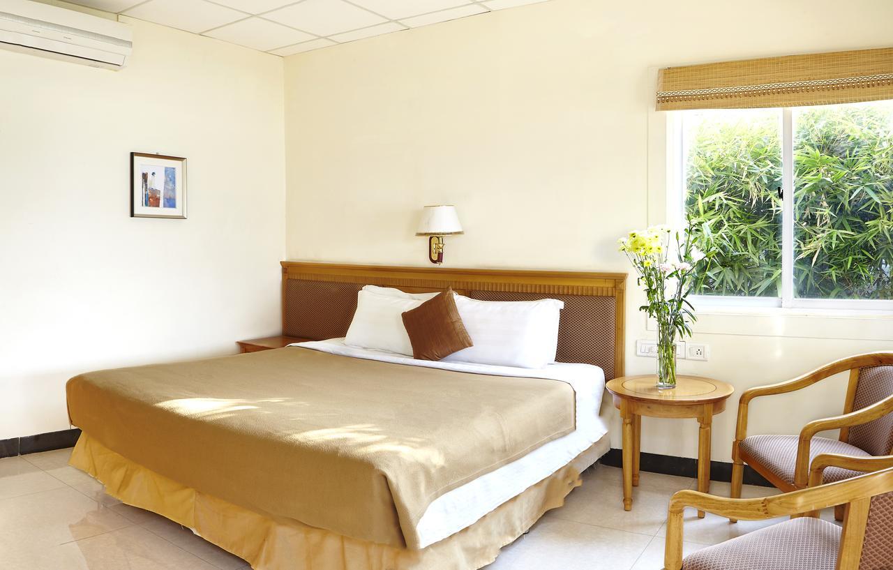 Savana Lake Resort 나식 외부 사진